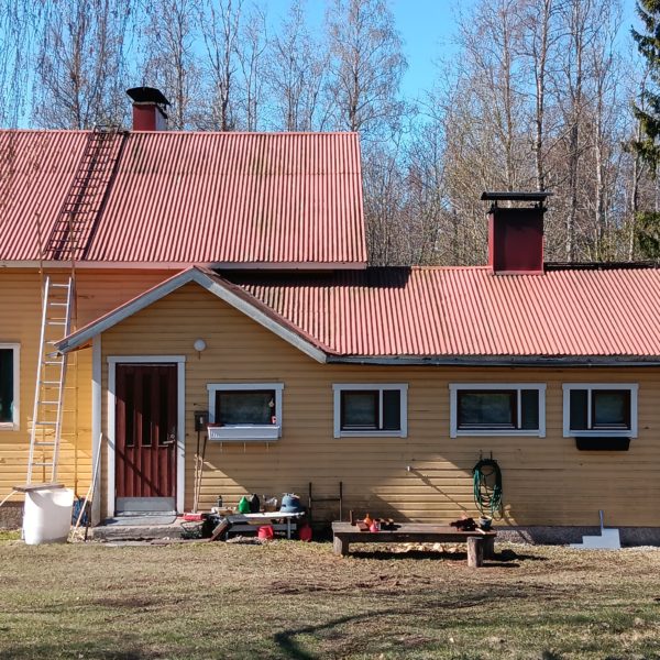 Perinteinen omakotitalo Muholankylässä
