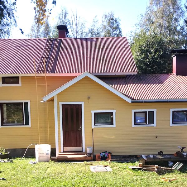 Perinteinen omakotitalo Muholankylässä